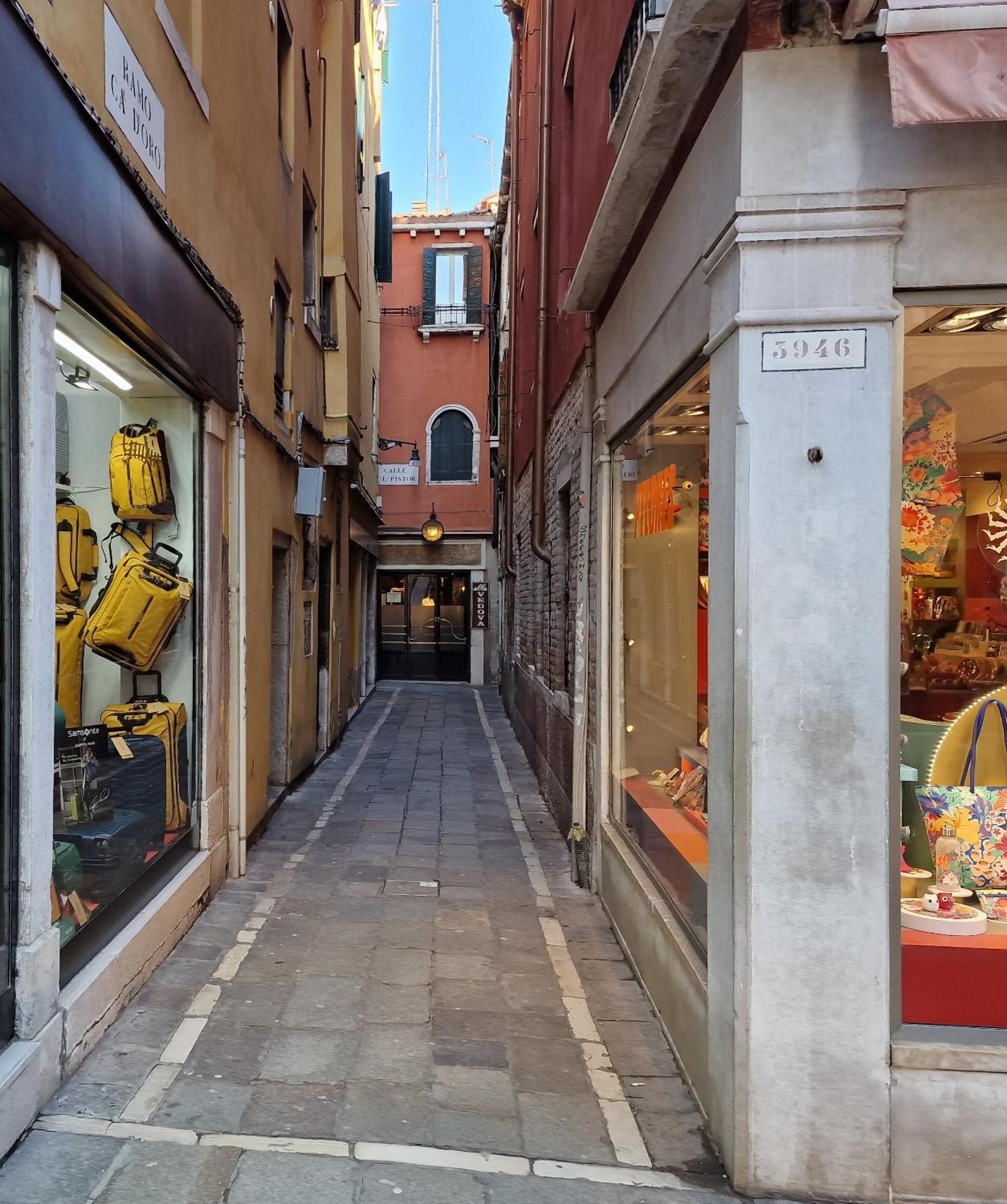Veneziacentopercento La Forcola Apartment, Next To Rialto Bridge * Venecia